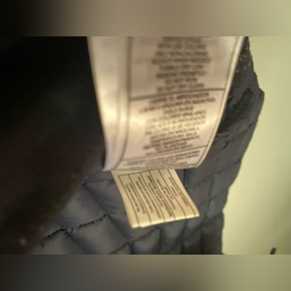 Reebok Navy Quilted Jacket L/G ( 14-16) - Picture 8 of 16